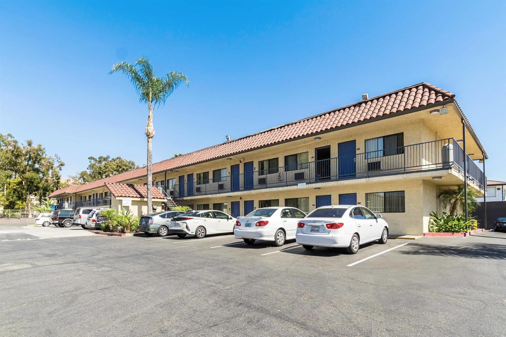 Motel 6 Riverside, Ca - Ucr East Exterior photo