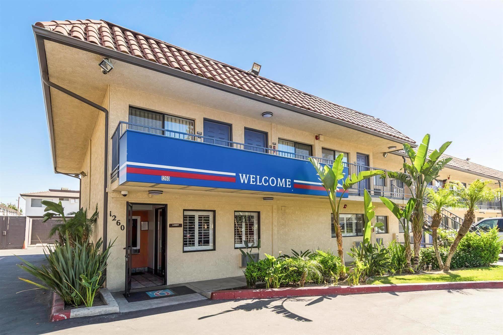 Motel 6 Riverside, Ca - Ucr East Exterior photo